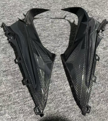 油箱上侧板 BW22 carbon fiber part