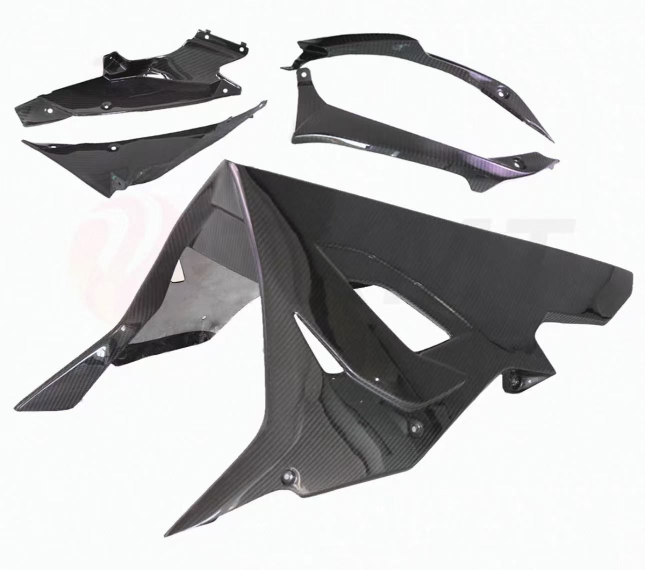原厂排气下底兜 BW28 carbon fiber part