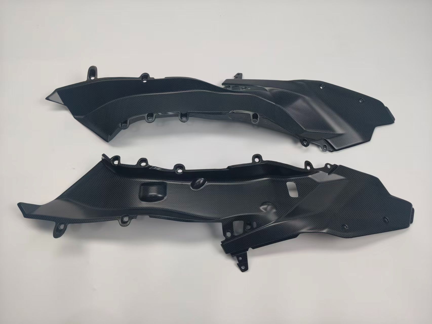 大侧板进气 D111 carbon fiber part