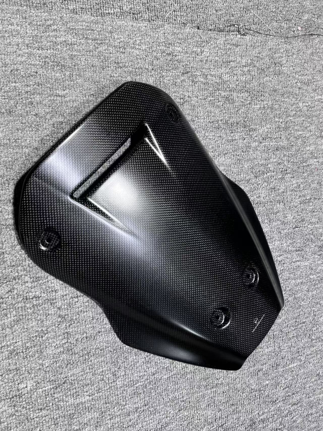 挡风 D123 carbon fiber part