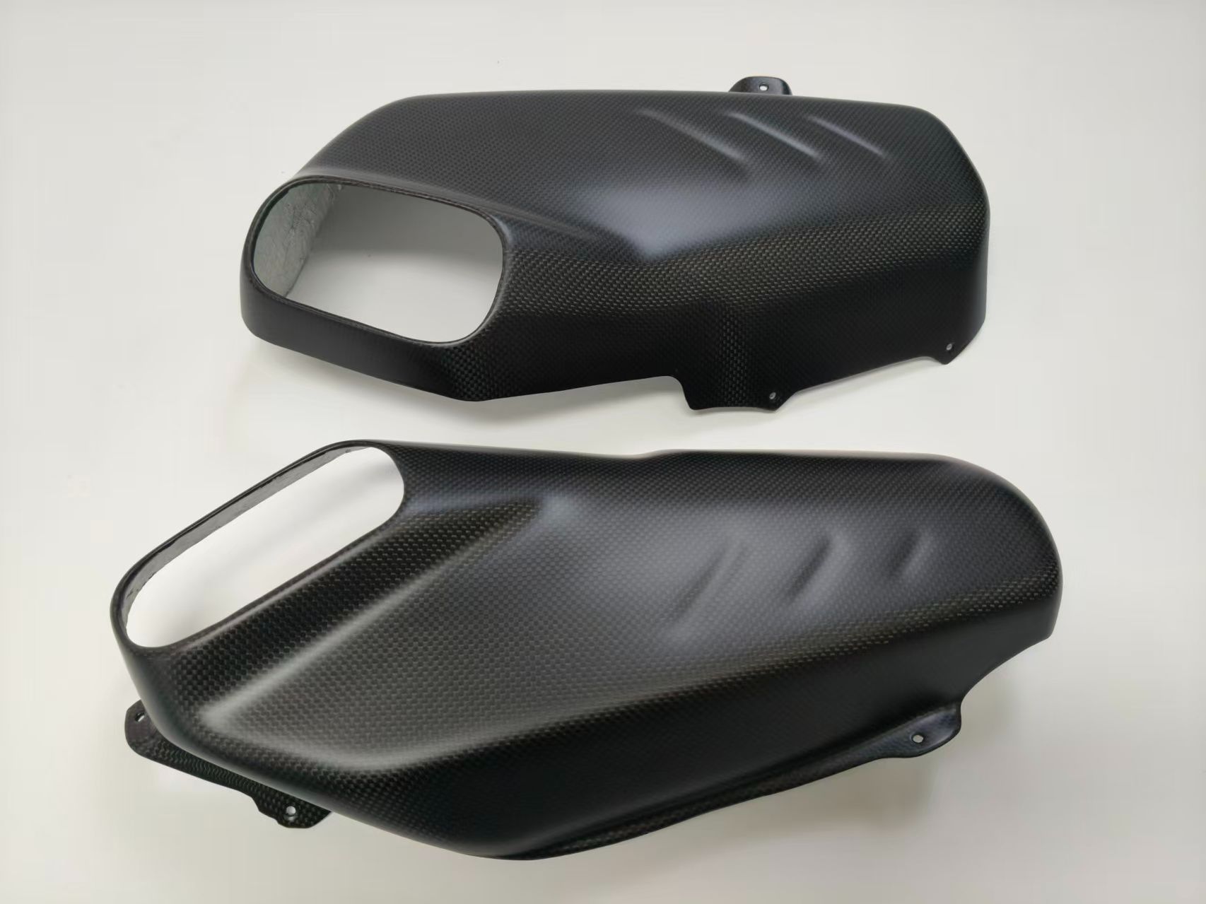 下排气罩 D26 carbon fiber part