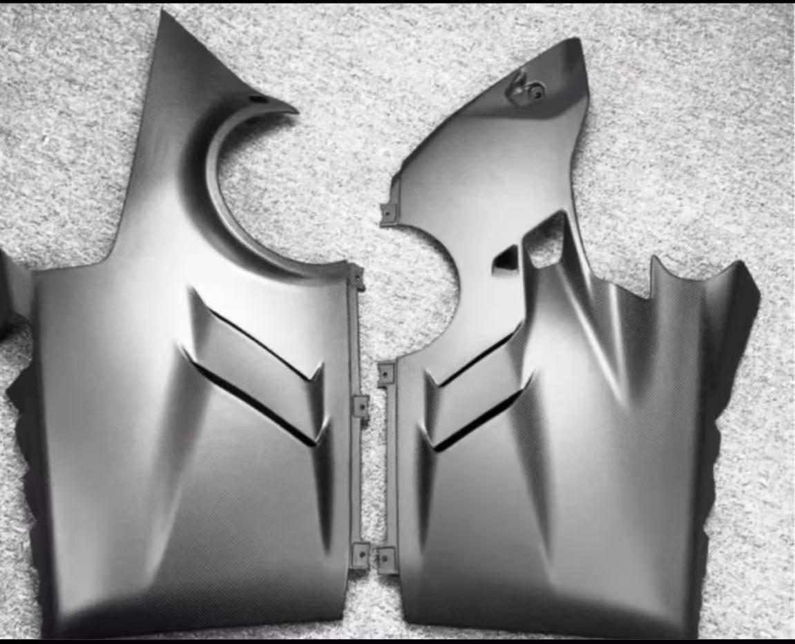 下扰流 D42 carbon fiber part