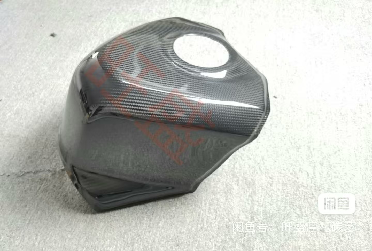 加高 油箱罩 L1 carbon fiber part