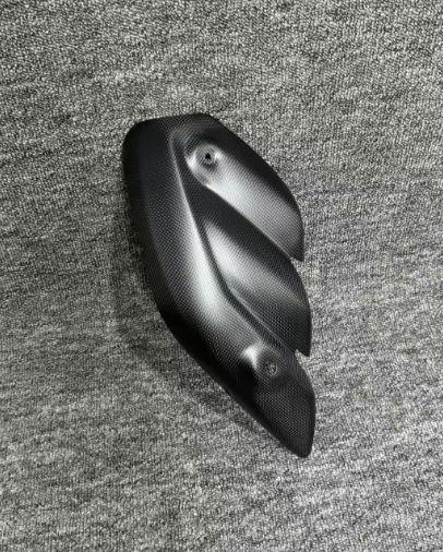 排气罩 MV17 carbon fiber part