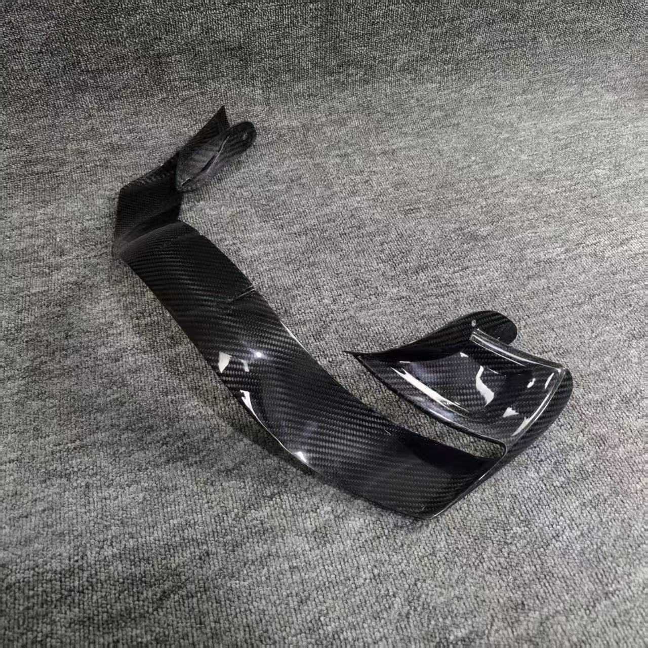 定风翼 Y28 carbon fiber part